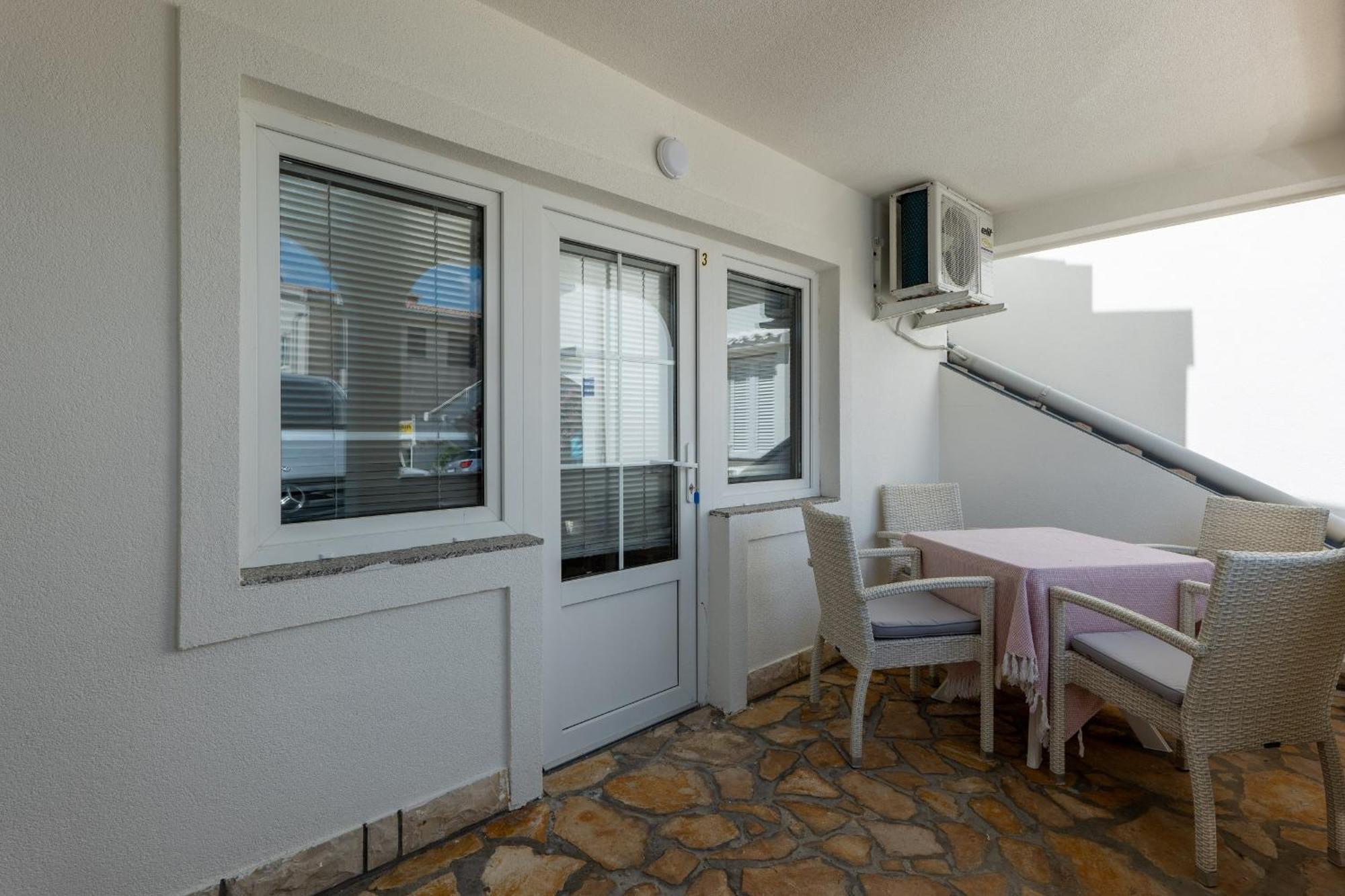 Apartments Tanja & Josipa Đảo Pag Ngoại thất bức ảnh