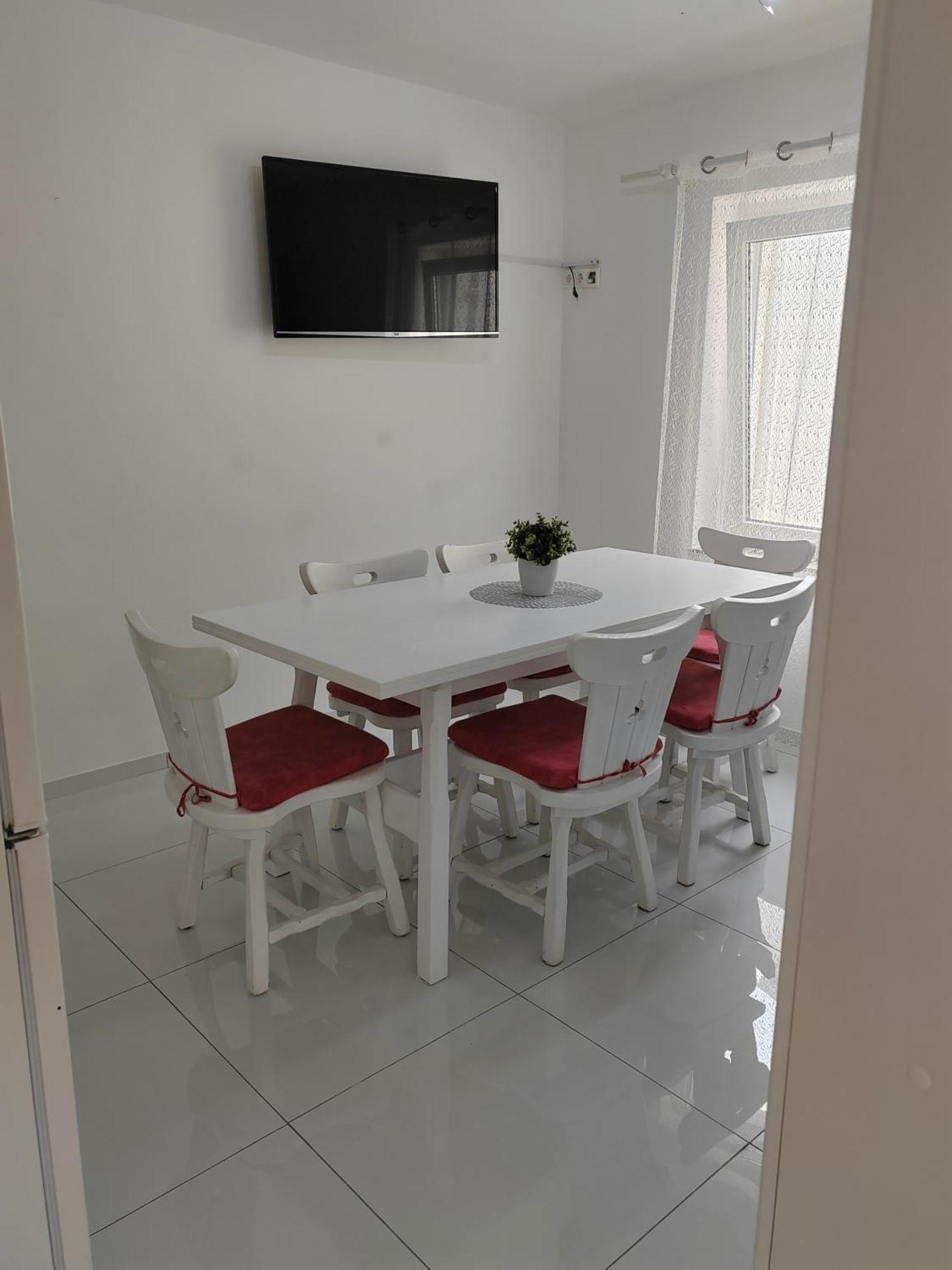 Apartments Tanja & Josipa Đảo Pag Ngoại thất bức ảnh