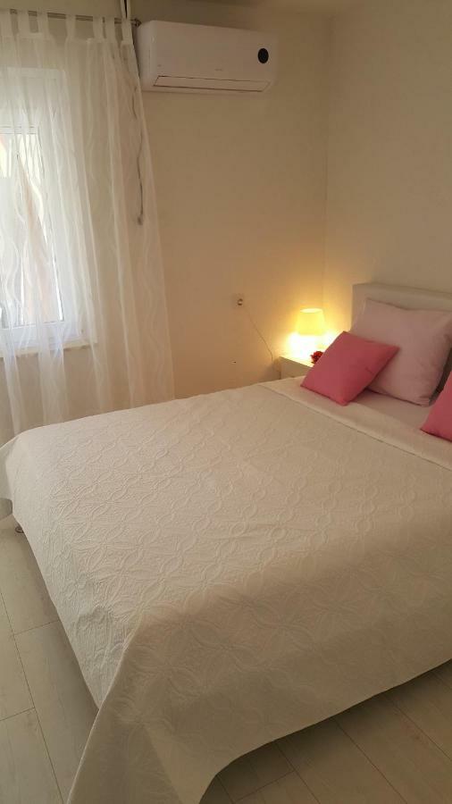 Apartments Tanja & Josipa Đảo Pag Ngoại thất bức ảnh